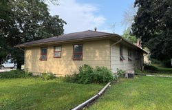 746 W M Street, Forest City, IA 50436