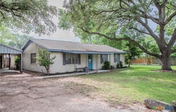 39 N Mesquite Drive, Victoria, TX 77905