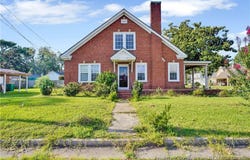 1301 N Pine Street, Lumberton, NC 28358