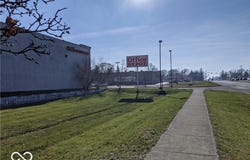 3614 S Scatterfield Road, Anderson, IN 46013