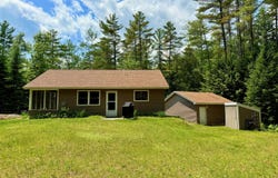 52 Main Road, Chesterville, ME 04938