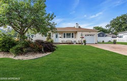 122 Besante Boulevard, Brick, NJ 08724