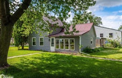 302 E Church Street, Laurel, IA 50141