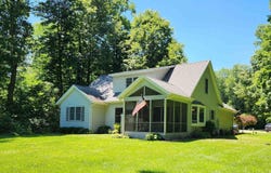 6999 E Tee Trail, Syracuse, IN 46567