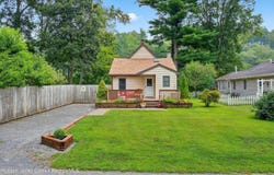 201 Esopus Creek Road, Saugerties, NY 12477