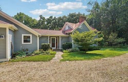 2473 Mt Hope Road, Dodgeville, WI 53533