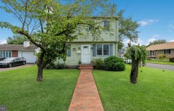 526 DURHAM ROAD, LANGHORNE, PA 19047