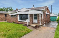 29454 Marquette Street, Garden City, MI 48135