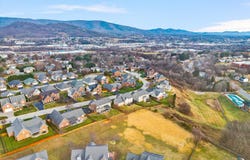 2158 River Oaks Dr, Salem, VA 24153