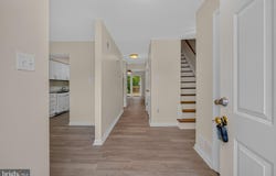 65 W CHESTNUT Street, MACUNGIE, PA 18062