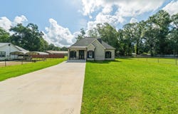 207 S Jackson Ave, Picayune, MS 39466
