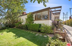 1621 Manning Ave, Los Angeles, CA 90024