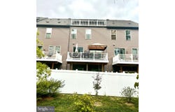 45401 DAVENO SQUARE, STERLING, VA 20164