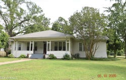 1303 River Road, Greenwood, MS 38930