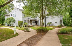7 Chelsea Drive, Piscataway, NJ 08854