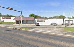 1900 Crockett Road, Palestine, TX 75801