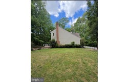 9020 DUBOIS ROAD, CHARLOTTE HALL, MD 20622