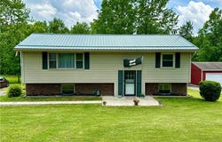 451 W Water St, Slippery Rock Boro, PA 16057
