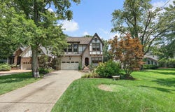 3808 Cross Creek Rd, Nashville, TN 37215
