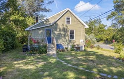 1 Fisher Road, Bowdoinham, ME 04008