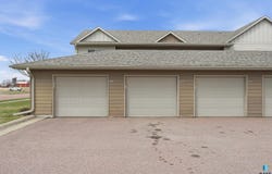 4920 S Klein Ave, Sioux Falls, SD 57106