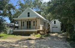 216 15th St, Apalachicola, FL 32320