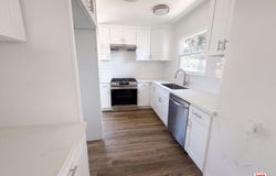 8015 Aldea Ave, Los Angeles, CA 91406