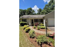 86 Chicopee Dr, Hubbardston, MA 01452