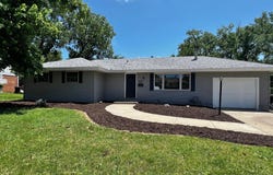 4914 N BEVALON Place, Peoria, IL 61614