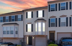 2710 EQUESTRIAN Drive, YORK, PA 17402
