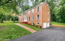 7110 Fox Harbor Rd, Prospect, KY 40059
