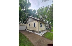 206 E Elm Street, Mankato, MN 56001