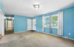 17824 Greentree Avenue, Independence, MO 64057