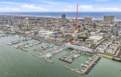 9612 Monmouth Ave, Margate City, NJ 08402