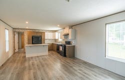 17 Kingston, Hastings, NE 68901