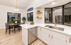4670 W HARRISON Street, Chandler, AZ 85226