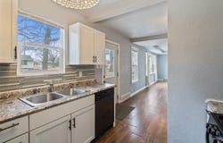 407 E Creston Avenue, Des Moines, IA 50315