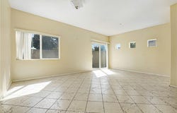 9315 Burnet Ave, North Hills, CA 91343