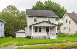 417 Tuscarawas Avenue NW, Brewster, OH 44613