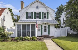 1417 Wall Street, South Bend, IN 46615-1137