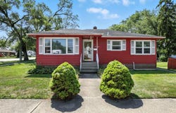 725 E 161st Street, South Holland, IL 60473