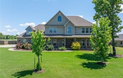 420  S Deerwood  DR, Greenwood, AR 72936