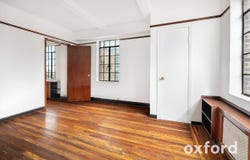 320 East 42nd Street, New York, NY 10017