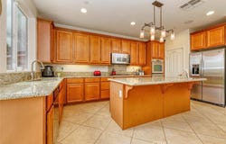 22620 Dragonfly Ct, Saugus, CA 91350