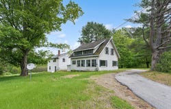 705 + 707 Maine Avenue, Farmingdale, ME 04344