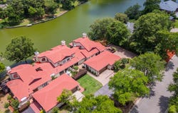 1058 Lake Way Drive, Niceville, FL 32578