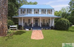 701 N Oak Street, Springfield, GA 31329