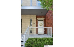 725 Riverfront Drive, Omaha, NE 68102