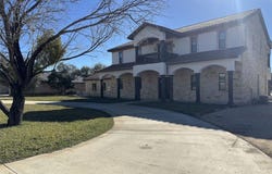 1747 Mountain Valley Drive, Concan, TX 78838