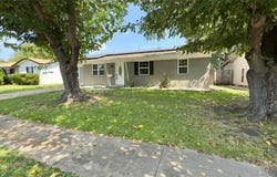 913 Rosewood Hills Drive, Garland, TX 75040